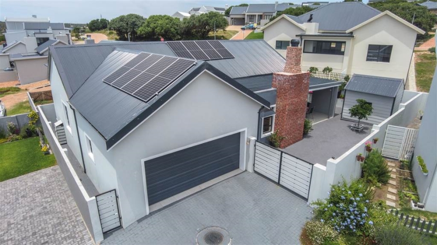 3 Bedroom Property for Sale in Stilbaai Wes Western Cape